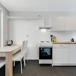 Apartment 8 - Bright 2Br Apartment, Near Centre, Airport Access Апартаменти *