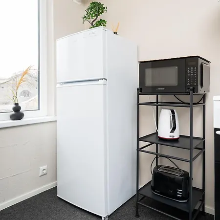 8 - Bright 2br Apartment, Near Centre, Airport Access Tallin