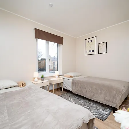 Lejlighed 8 - Bright 2br Apartment, Near Centre, Airport Access *