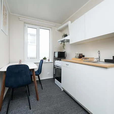 Lejlighed 8 - Bright 2br Apartment, Near Centre, Airport Access *