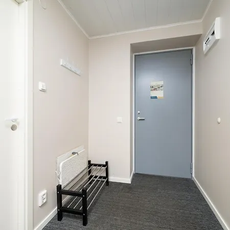 8 - Bright 2br Apartment, Near Centre, Airport Access Lejlighed *