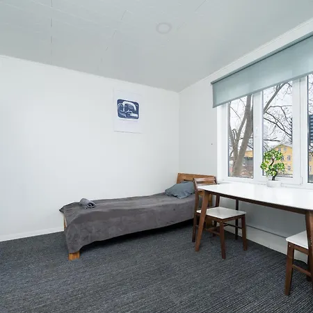 8 - Bright 2br Apartment, Near Centre, Airport Access Tallinn