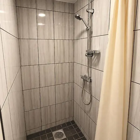 8 - Bright 2br Apartment, Near Centre, Airport Access Tallinna